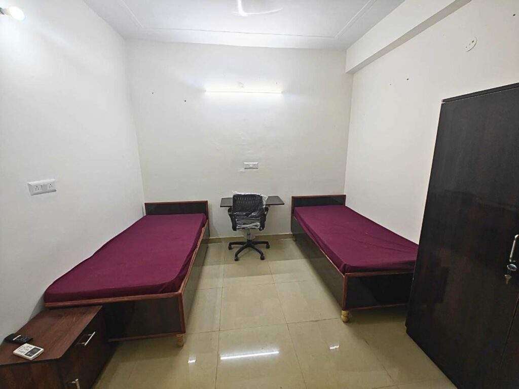 Only Girls PG in Sector 66 Gurugram Fully Furnished Room For girls