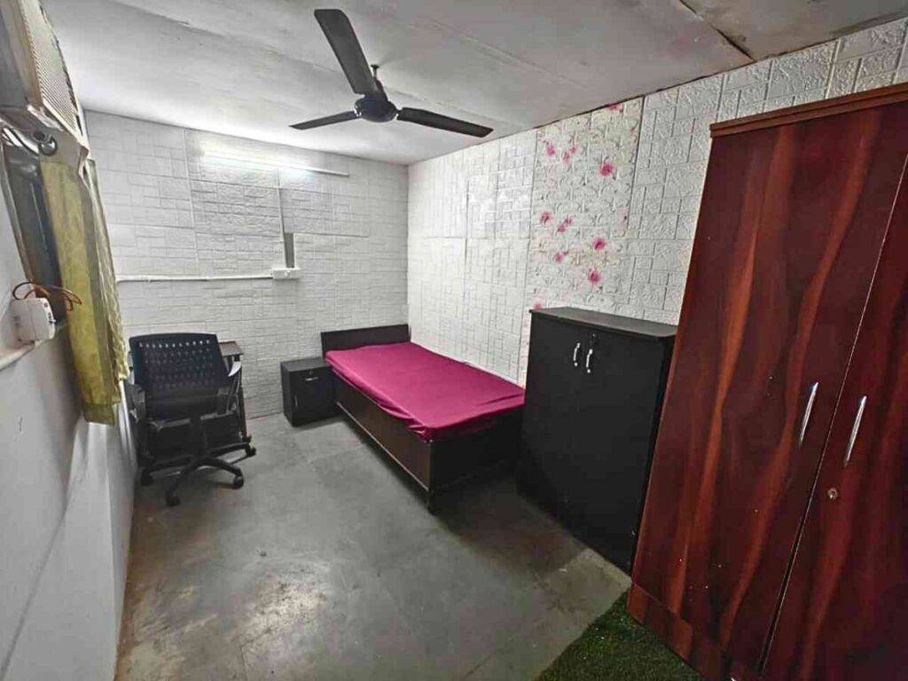 Seventh Heaven Girls PG in Sector 22A Near Market